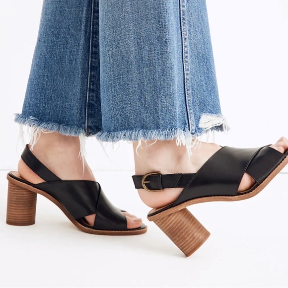 Madewell Shoes - Madewell The Ruthie Crisscross Sandal in Leather. Size 7.